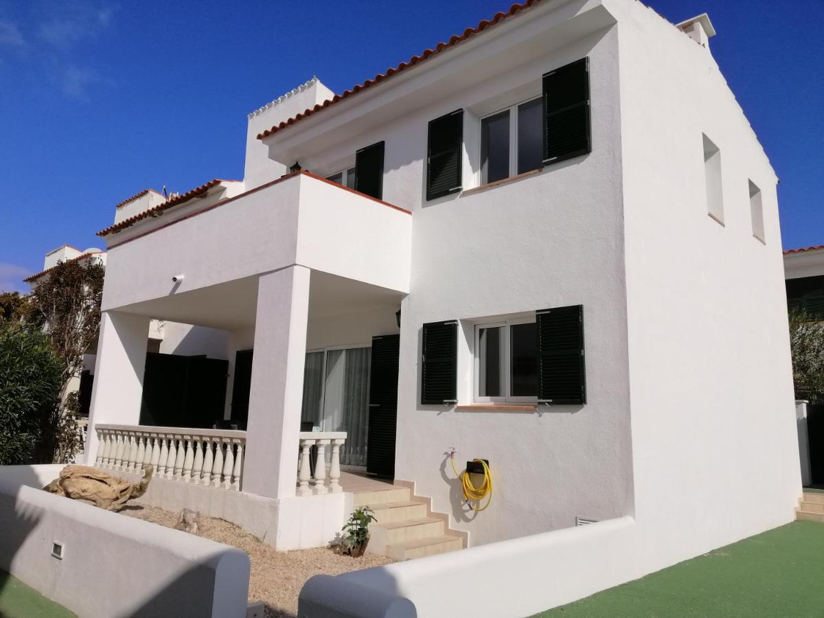Villa Diplomado Es Mercadal Exterior photo